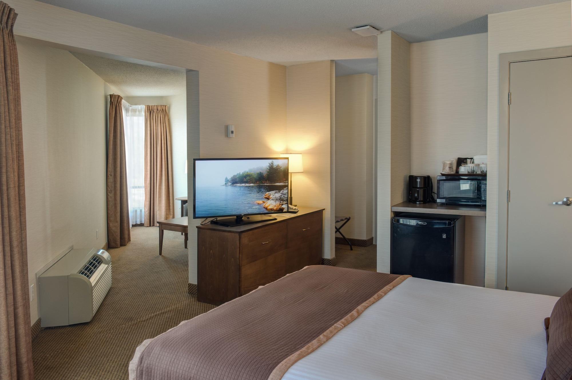 Ramada By Wyndham Kamloops Hotell Exteriör bild